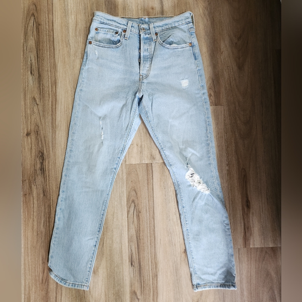 Levi's high rise blue jeans
